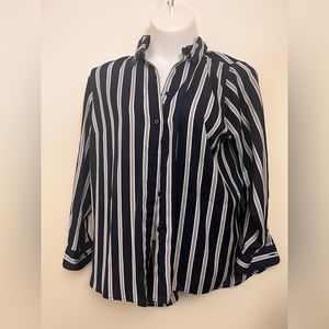 Plus Size button down blouse / shirt. Business casual Blue and white Stripes